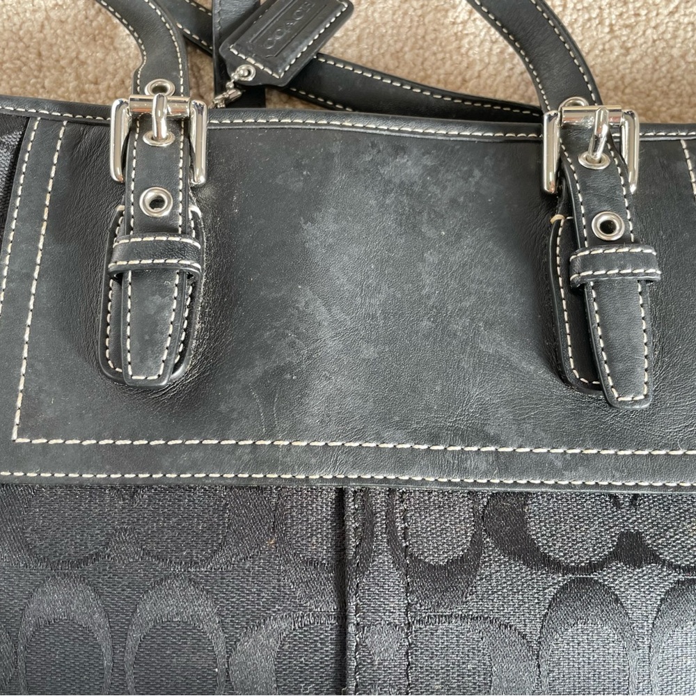 🌷 Coach Shoulder Bag 🌷 - Picture 7 of 8